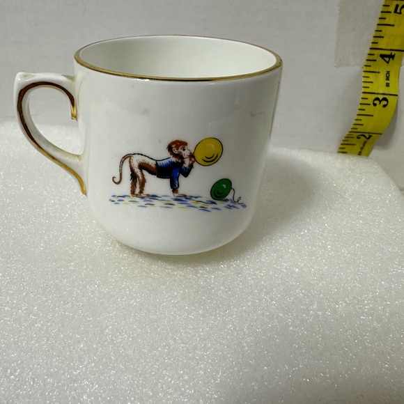 Vintage Circus Mug with Elephant and Clown - Picture 2 of 4